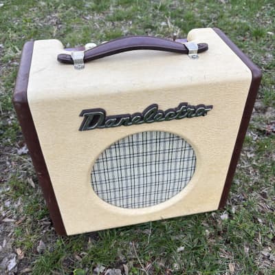 Danelectro Nifty Fifty 1990's - Cream / Brown Leather Faux 1x8 for sale