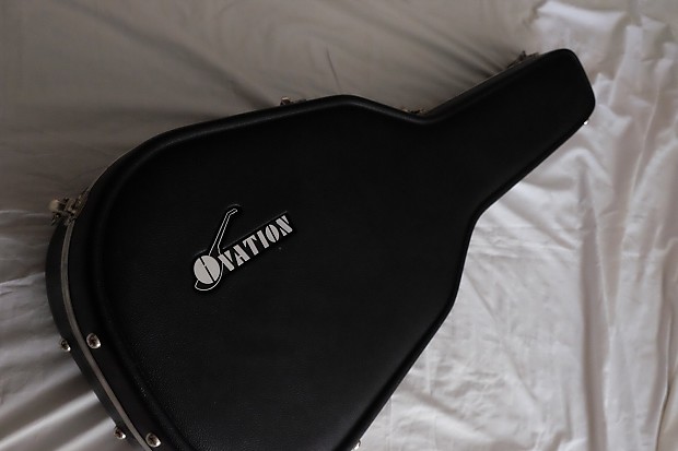 Ovation Celebrity Deluxe CC-268 1994 Wineburst w/original Ovation Celebrity Deluxe CC-268 1994 Wineburst w/original