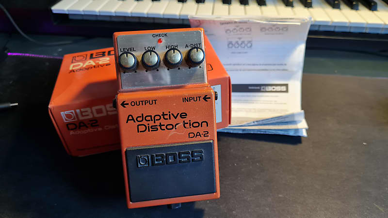 Boss DA-2 Adaptive Distortion