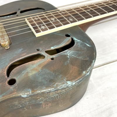 Royall FB Blues Hound Distressed Relic Brass Finish 14 Fret Single Cone Resonator With Pickup image 7