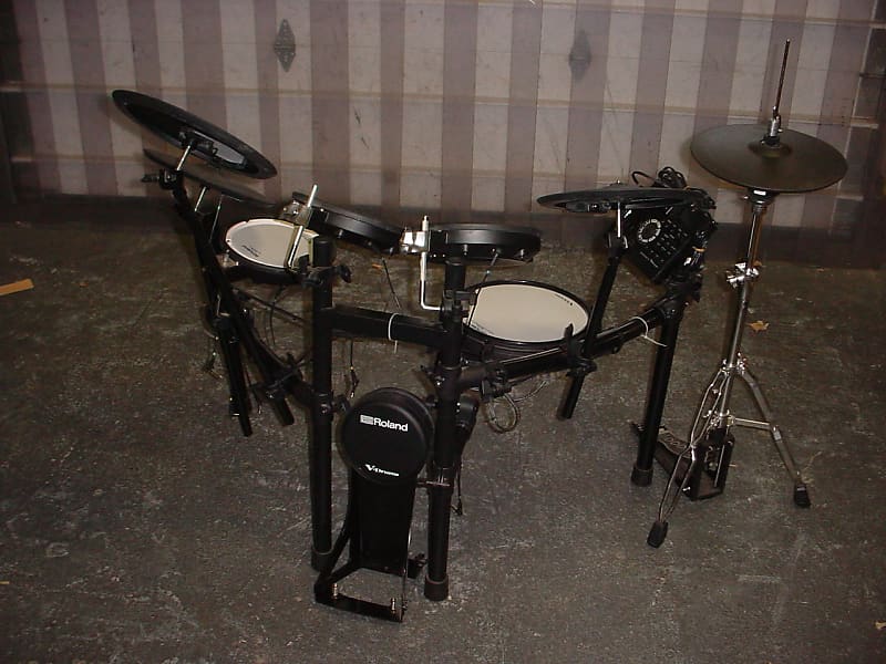 Roland TD17 Electronic Drum Set TD17KVX w/ DW 3000 HiHat Reverb