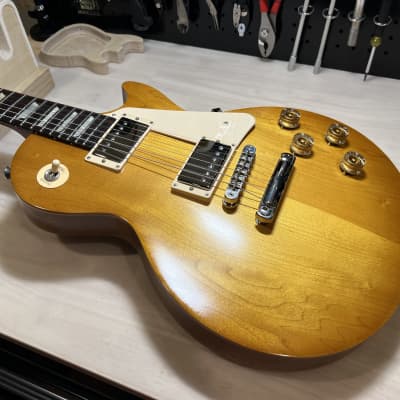 Upgraded Gibson Les Paul Tribute Honeyburst 8.7lbs with Gator HSC image 7