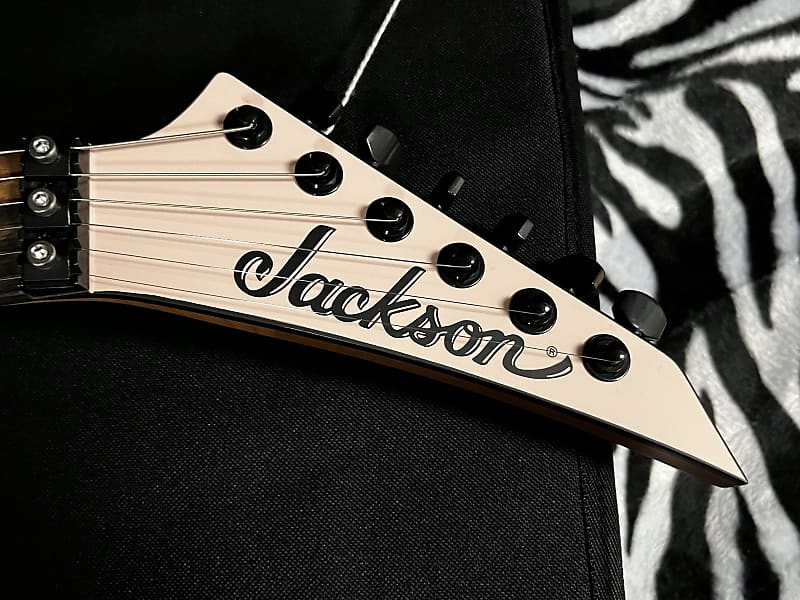 OPEN BOX ! 2023 Jackson American Series Virtuoso - Streaked