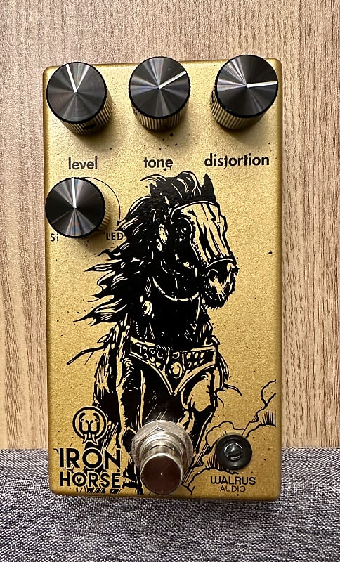 Walrus Audio Iron Horse V3