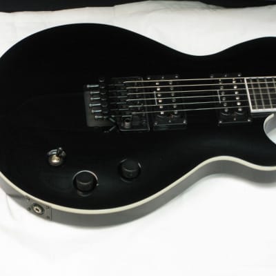 Michael Kelly Patriot Magnum Tremolo electric guitar Gloss Black w/ Case - Floyd image 4