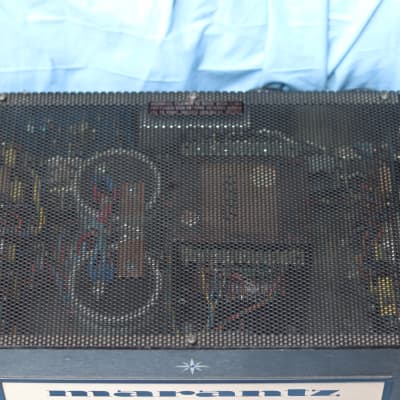Marantz 240 power  amplifier  made in USA  black panel - black image 3