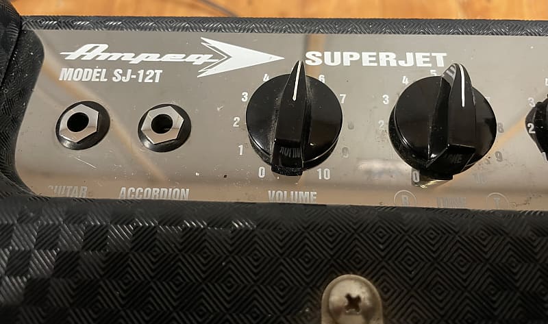 Ampeg Model SJ-12T Superjet 50-Watt 1x12