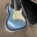Fender Classic Series '60s Stratocaster with Rosewood Fretboard 2001 Lake Placid Blue