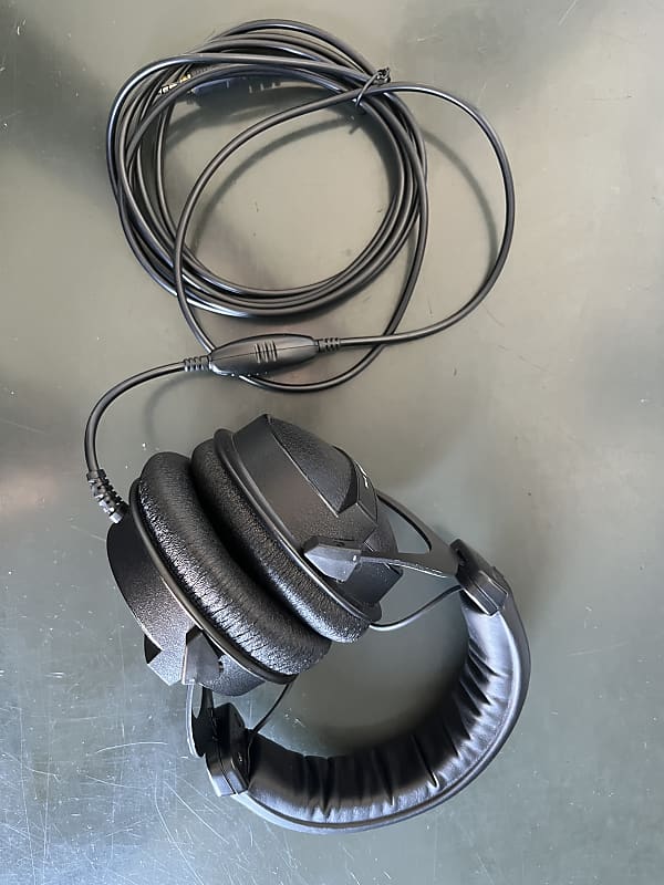 Beyerdynamic DT 770M Closed Back Headphones 2010s - Black image 1