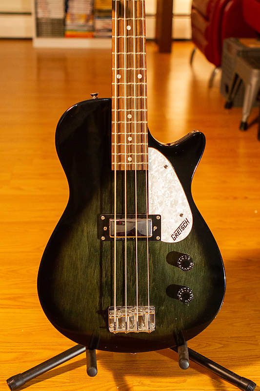 Gretsch G2202 short-scale electric bass