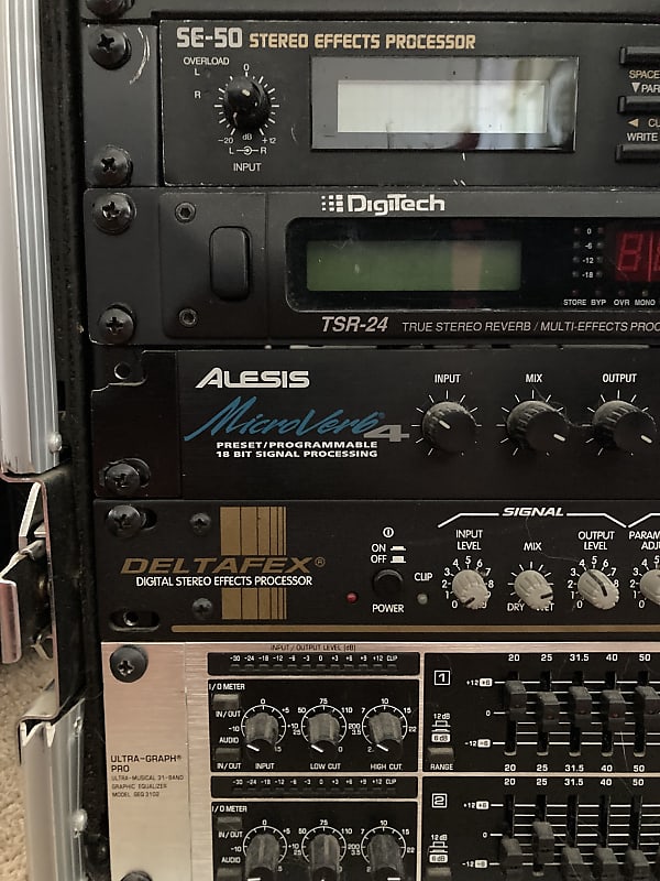 Outboard Effects Processors Reverb