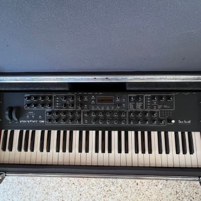 Dave Smith Instruments Prophet 08 PE 61-Key 8-Voice Polyphonic Synthesizer 2009 - 2015 - Black with Wood Sides