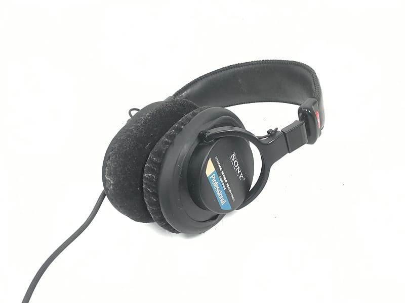  Sony MDR7506 Professional Large Diaphragm Headphone :  Electronics