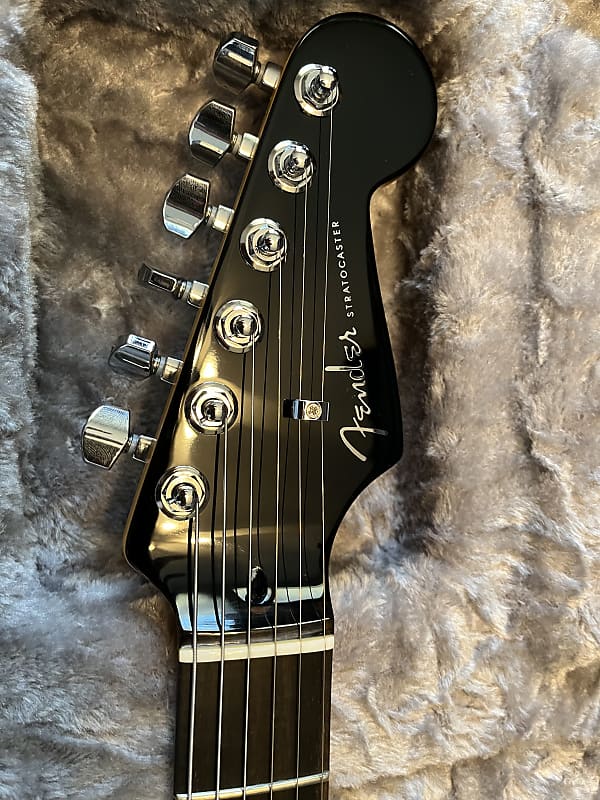 2021 Fender American Ultra Stratocaster SSS Denim Limited 2021 Fender American Ultra Stratocaster SSS Denim Limited