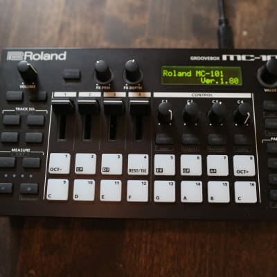 Roland MC-101 Groovebox