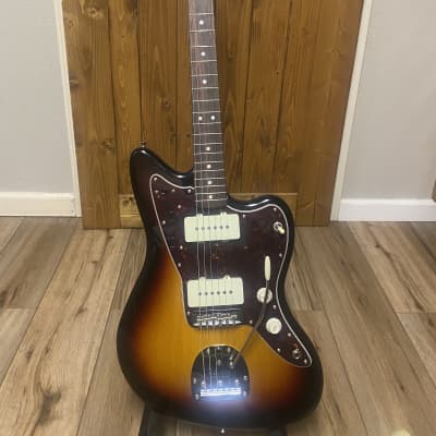 2023 Fender MIJ Traditional 60s Jazzmaster with Rosewood Fretboard 2018 - 3-Color Sunburst image 1