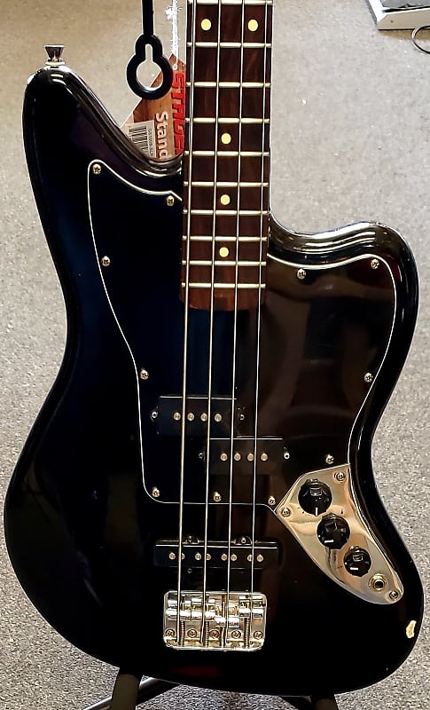 Squier Jaguar bass short scale black | Reverb