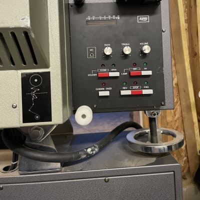 ELMO LX-1100 16mm Video Projector Vintage 1990's - Gray ELMO LX-1100 16mm Video Projector Vintage 1990's - Gray