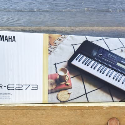 Yamaha PSR-E273 Portable Keyboards 61-Key Entry-Level Portable Digital Keyboard image 12