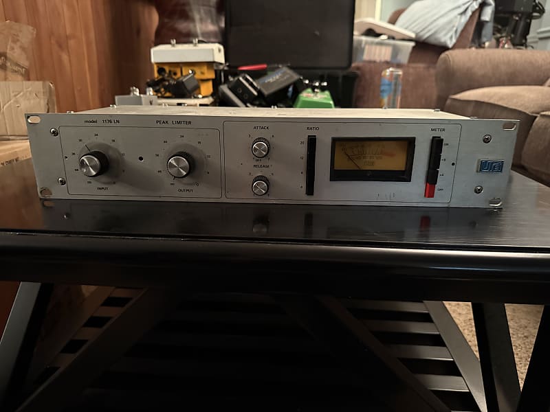 DTM・DAW Urei 1176LN rev.H DTM・DAW Urei 1176LN rev.H Urei 1176LN