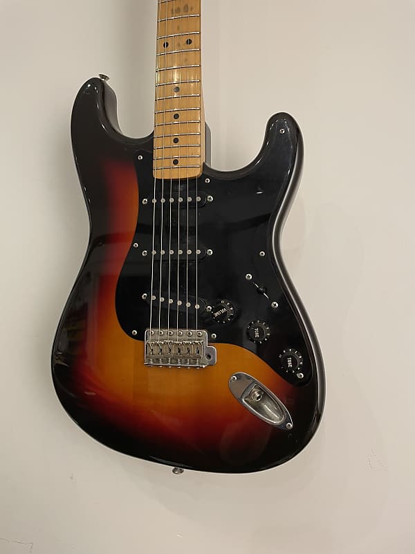 Squier Silver Series Stratocaster 1993-1994 Sunburst | Reverb