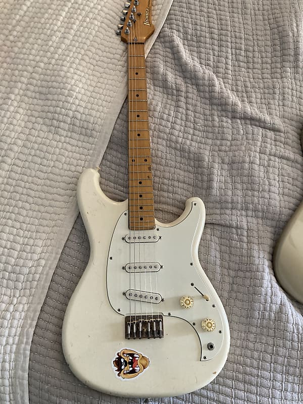 Ibanez Roadstar Series II Deluxe Black 1984 – Chicago Music