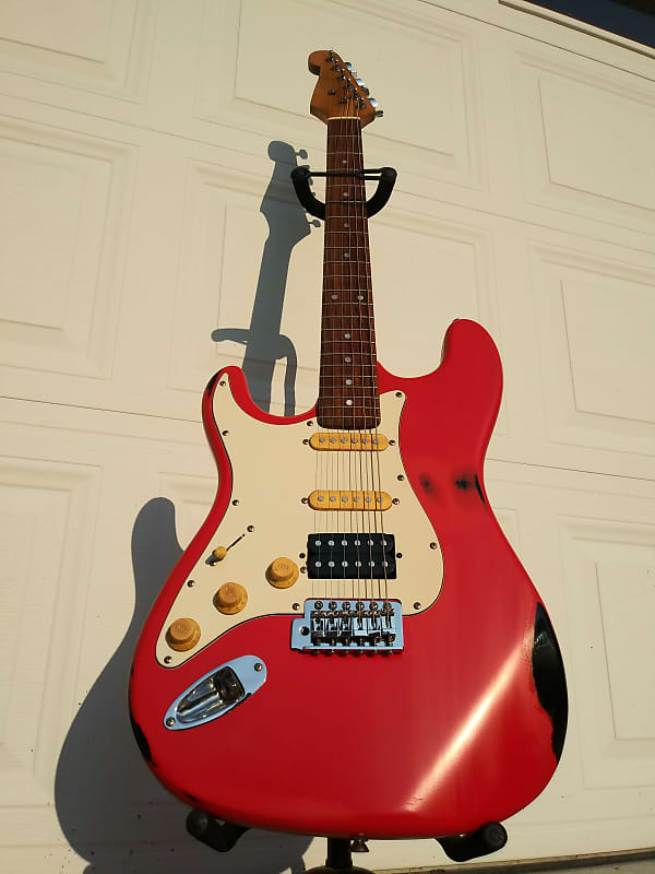 Left handed store super strat