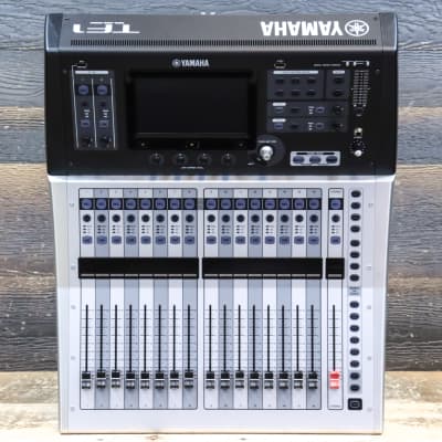 Yamaha TF1 Digital Mixing Console 40 Input Mixing Channels 17 Motor Faders Mixer
