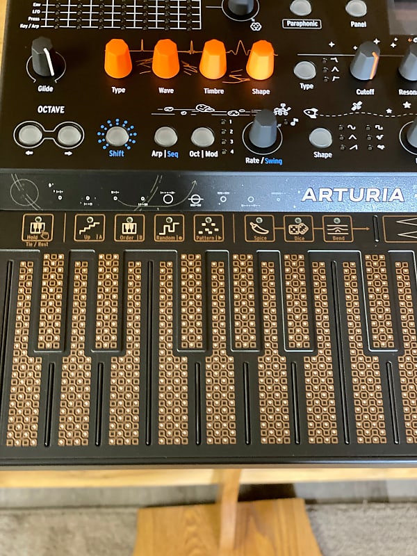 Arturia MicroFreak Stellar Limited Edition 25-Key Hybrid