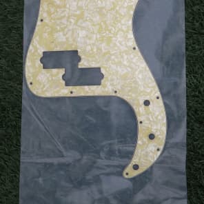 1988 Fender  Precision Bass American 62 Reissue  Black image 16