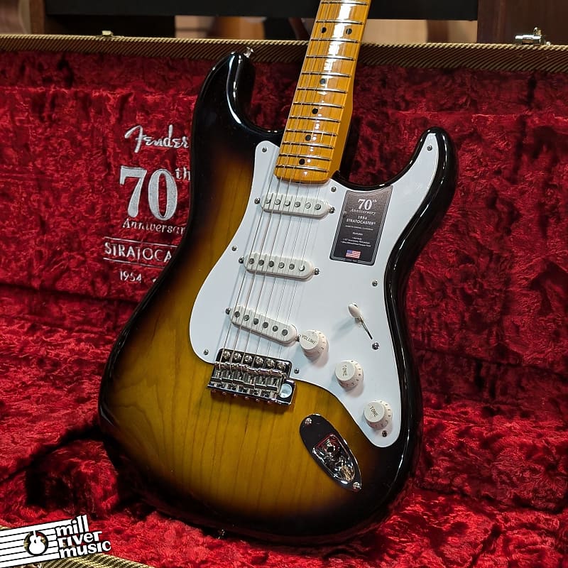 Fender 70th-anniversary American Vintage II 1954 Stratocaster - 2-color Sunburst