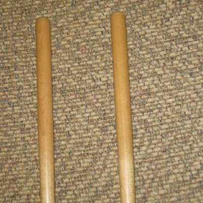 one pair new old stock (with packaging) Vic Firth T3 American Custom TIMPANI - STACCATO MALLETS (Medium hard for rhythmic articulation) Head material / color: Felt / White -- Handle Material: Hickory (or maybe Rock Maple) from 2019 image 19