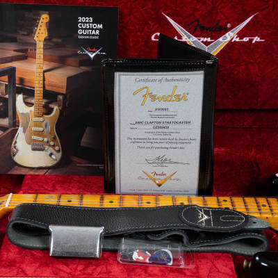 Fender Custom Shop Eric Clapton Stratocaster Journeyman Relic Guitar, Sunburst image 12