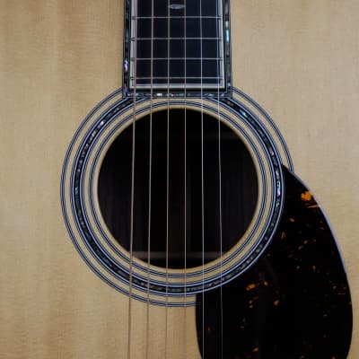 Martin OM-42 Acoustic Guitar - Natural image 14
