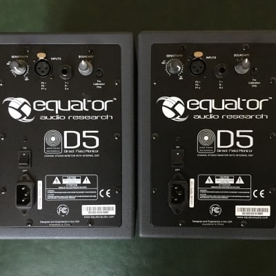 Equator D5 Dark grey image 2