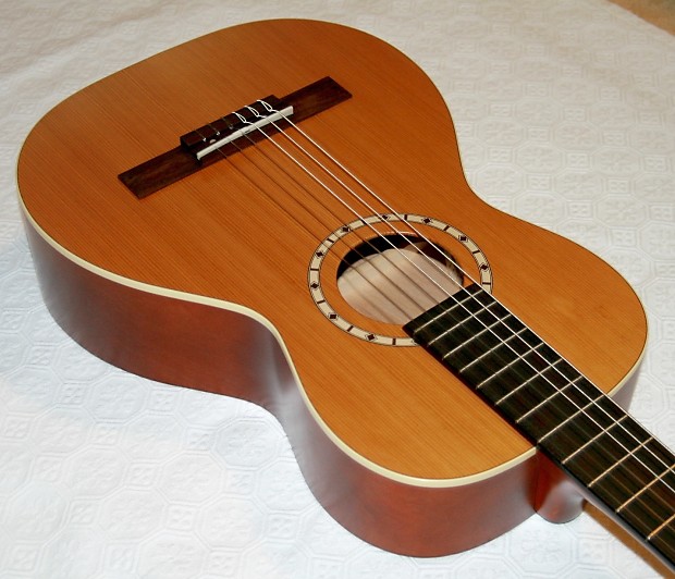 Art&Lutherie Ami アート&ルシアー Godin Canada 2006 Art & Lutherie (Godin) Ami Parlor Guitar
