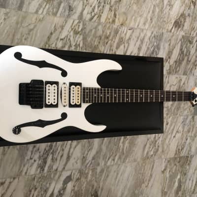 ギター Ibanez PGM300 Paul Gilbert 1992 Ibanez Japan PGM300 Paul Gilbert Signature Model