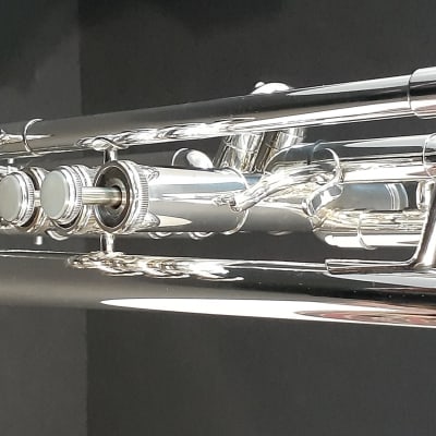 Getzen Eterna 770 Select Trumpet ,2 Mutes, 2 Mouthpieces & Case Silver image 10