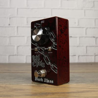 Black Mass Kill Chain Fuzz Pedal Red Splatter image 2