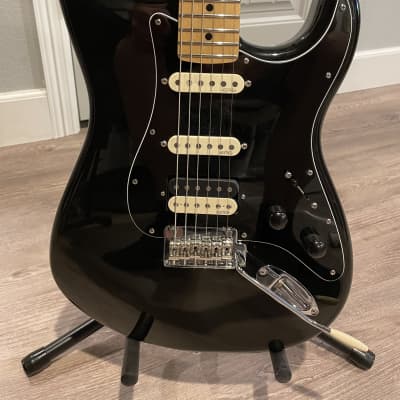 Fender Stratocaster  2020 Black image 3