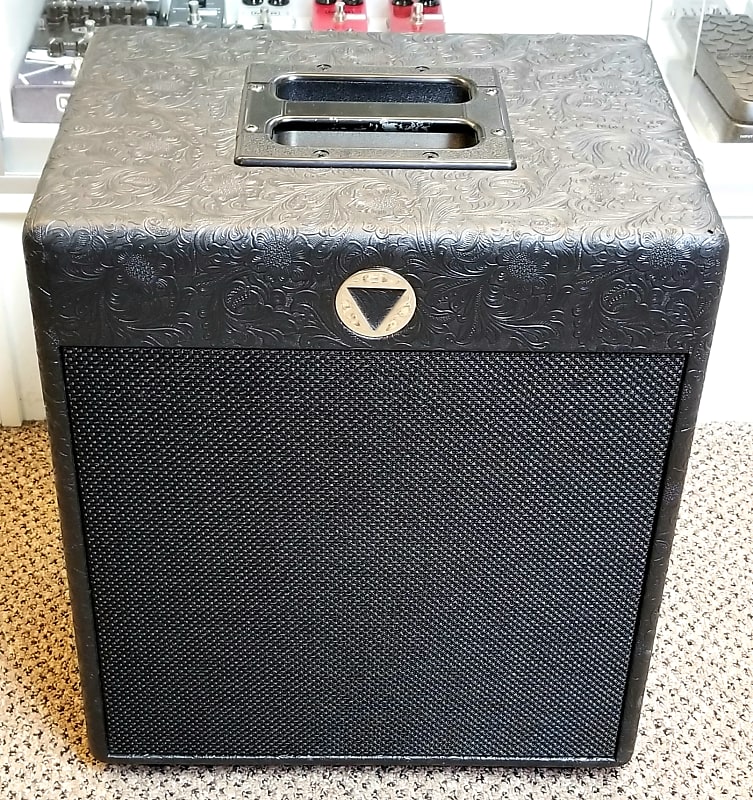 used V Boutique V Box 1x12" 8ohm Guitar Speaker Cabinet, Excellent Condition! image 1
