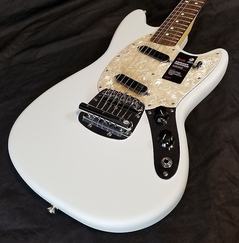 Fender American Performer Mustang Electric Guitar Rosewood Fingerboard, Satin Sonic Blue  W/ Deluxe Gig Bag image 1