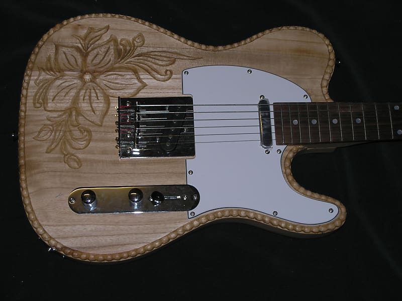 Wildwood Guitars E-Guitar Tele Custom (carved top with flower-motive) Natur image 1