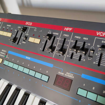 Roland Juno-106 61-Key Programmable Polyphonic Synthesizer 1984 - 1985 - Black image 4
