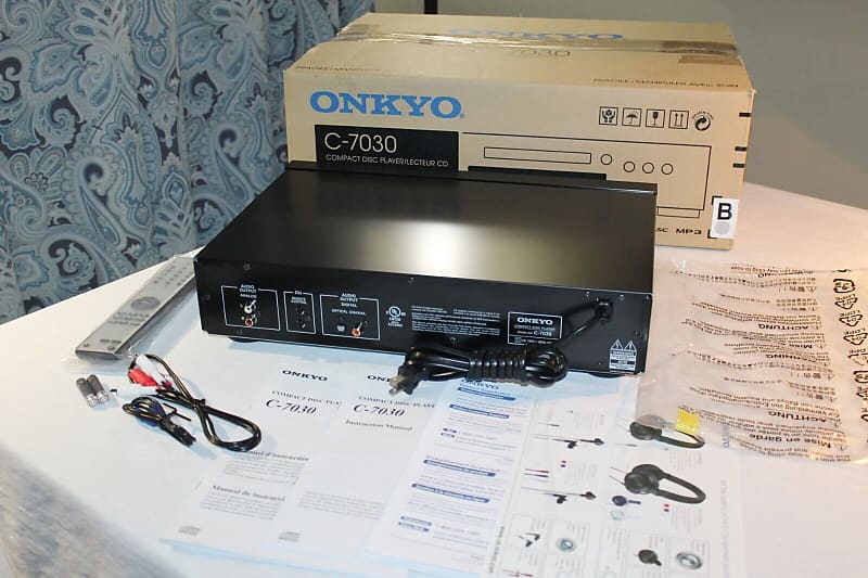 Onkyo C-7030 Compact Disc Player Absolute Pristine condition! Must