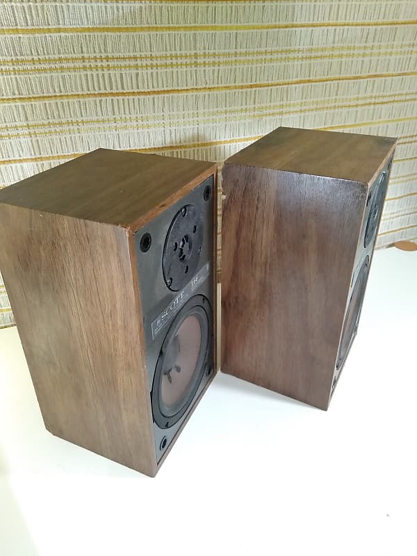 Scott Model 166 Vintage American-made 70s Woody cabinet Bookshelf Speakers