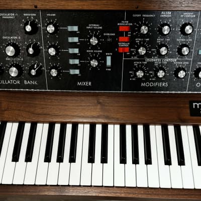 Moog Minimoog Model D Analog Synthesizer - Walnut Limited Edition