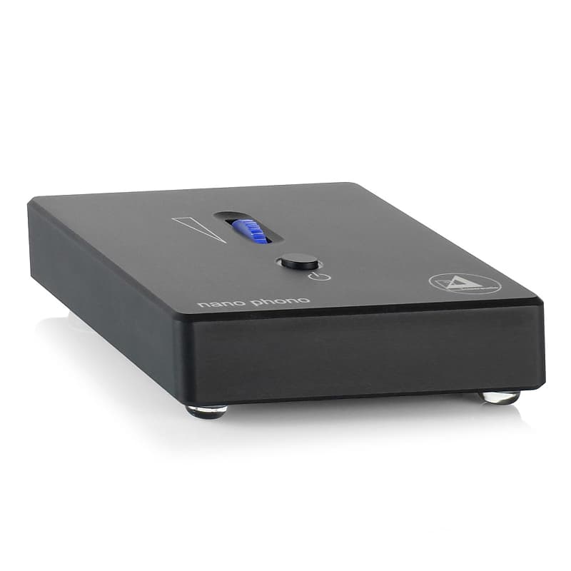 Clearaudio: Nano V2 Phono Preamp - Black  			