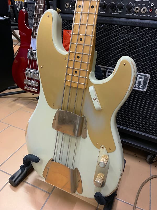 Immagine Fender Precision bass 1955 relic reissue Custom Built by Fender master luthier Greg Fessler - 1