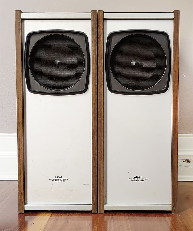 Vintage Akai SW-35 Jet Stream Speakers - Rare